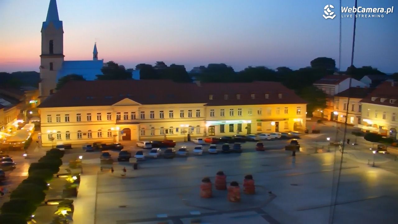 OŚWIĘCIM - widok na Rynek - 27 czerwiec 2026, 21:36