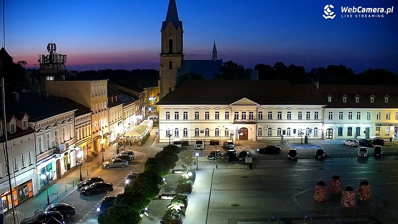 OŚWIĘCIM - widok na Rynek - 25 czerwiec 2026, 22:02