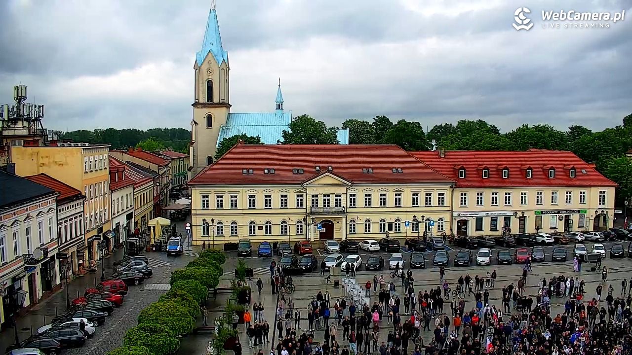 OŚWIĘCIM - widok na Rynek - 16 maj 2025, 17:33