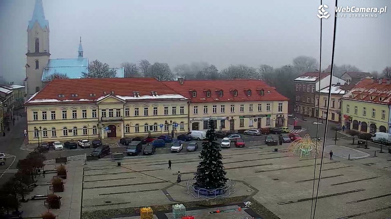 OŚWIĘCIM - widok na Rynek - 30 listopad 2025, 13:28