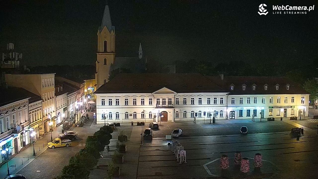 OŚWIĘCIM - widok na Rynek - 12 czerwiec 2025, 00:24