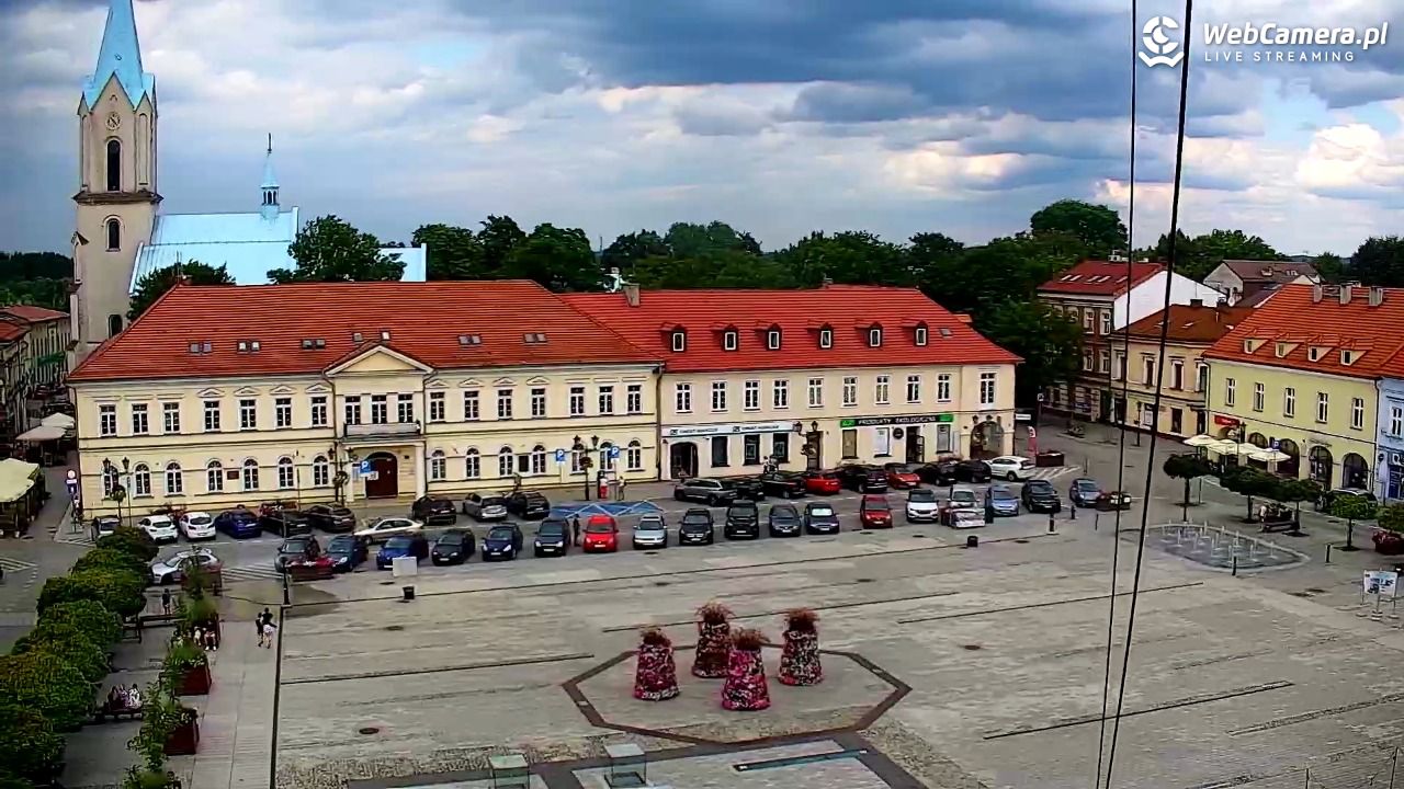 OŚWIĘCIM - widok na Rynek - 04 sierpień 2025, 16:02
