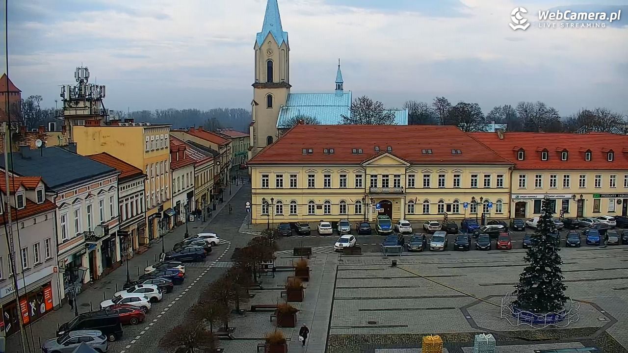 OŚWIĘCIM - widok na Rynek - 05 grudzień 2025, 12:59