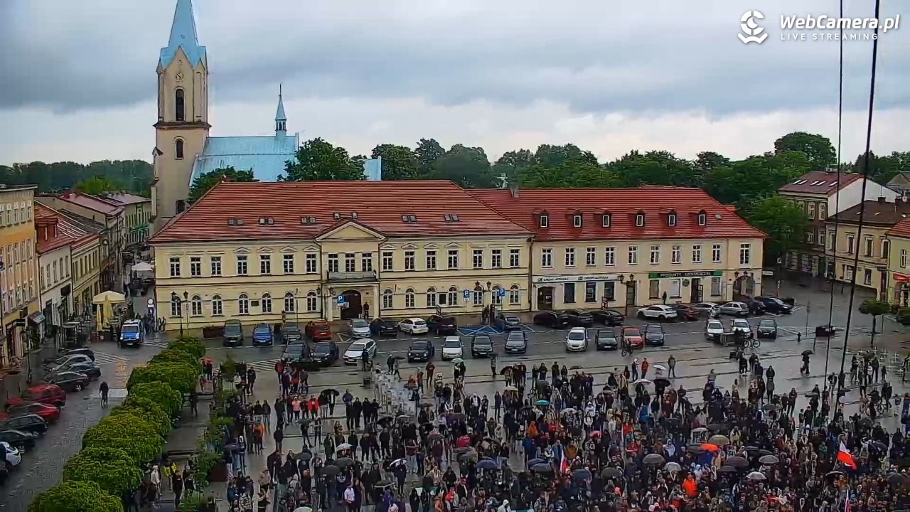 OŚWIĘCIM - widok na Rynek - 16 maj 2025, 17:56
