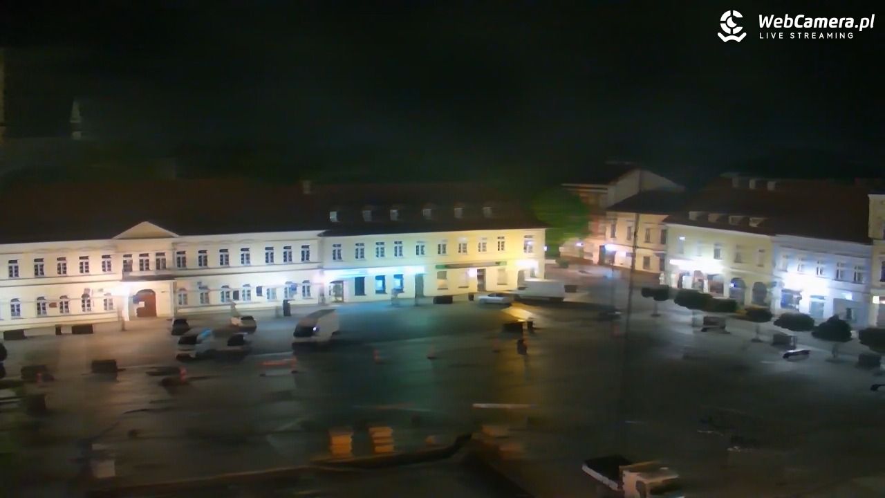 OŚWIĘCIM - widok na Rynek - 11 maj 2026, 22:44