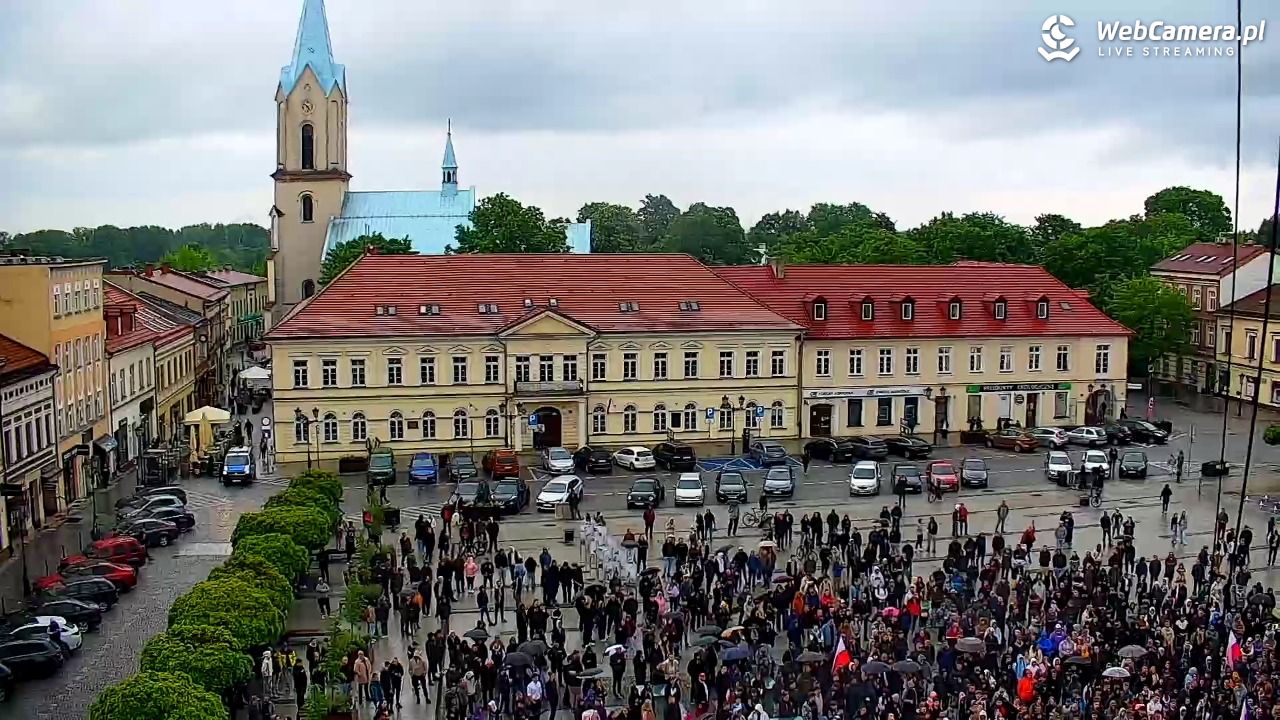 OŚWIĘCIM - widok na Rynek - 16 maj 2025, 18:03