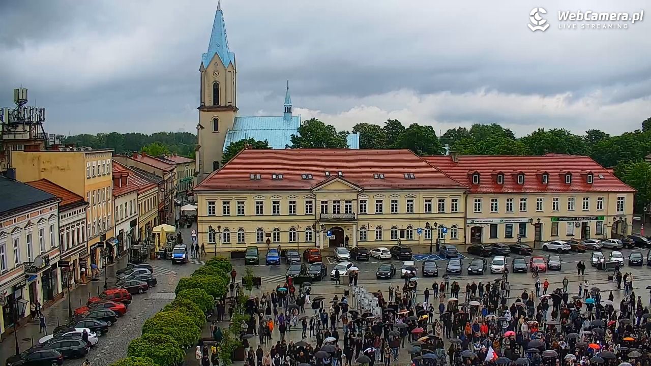 OŚWIĘCIM - widok na Rynek - 16 maj 2025, 17:49