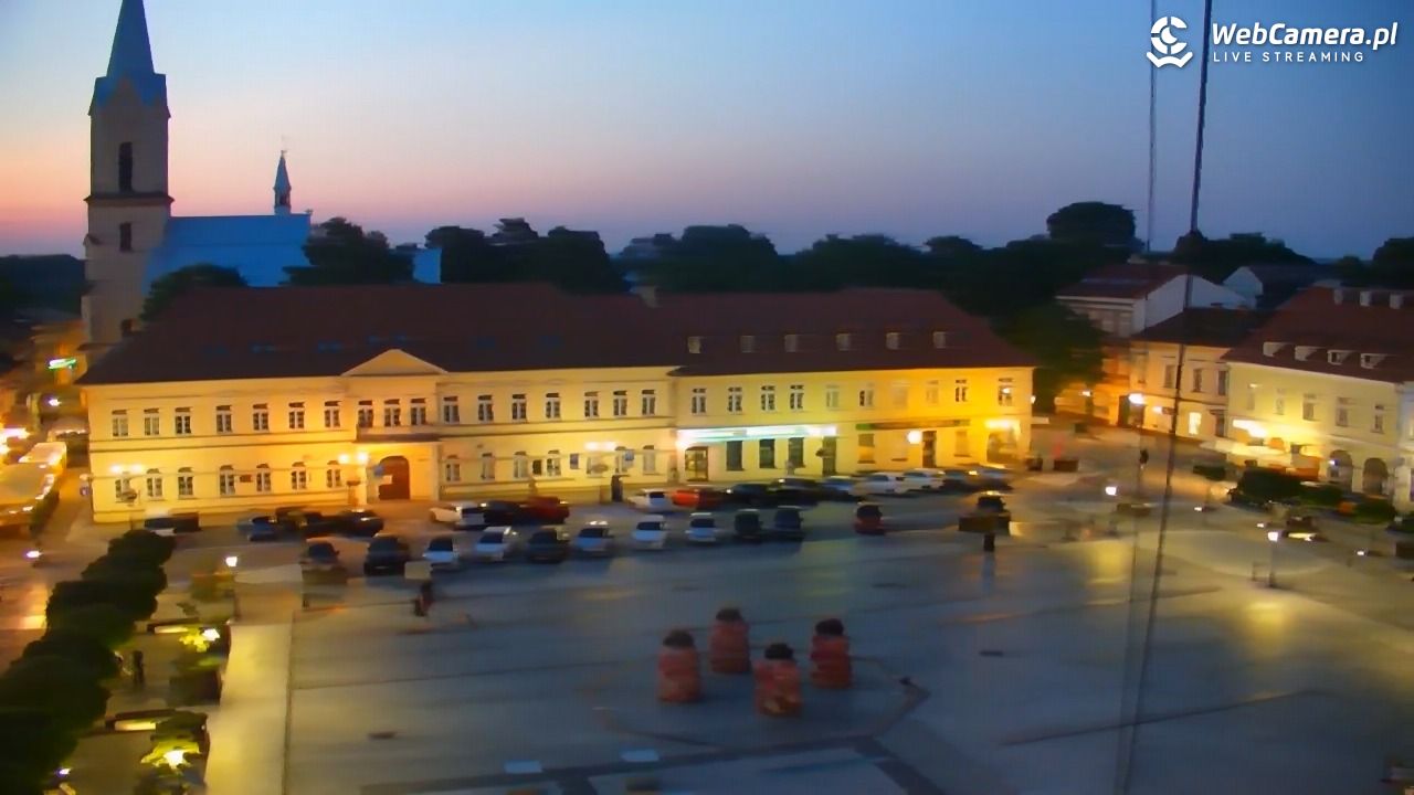 OŚWIĘCIM - widok na Rynek - 27 czerwiec 2026, 21:36
