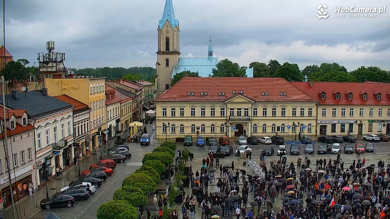 OŚWIĘCIM - widok na Rynek - 16 maj 2025, 17:48