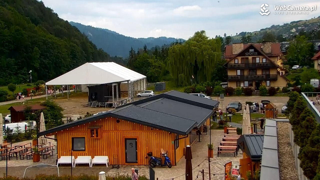 Szczawnica Palenica - widok na dolną stacje - 15 lipiec 2026, 16:35