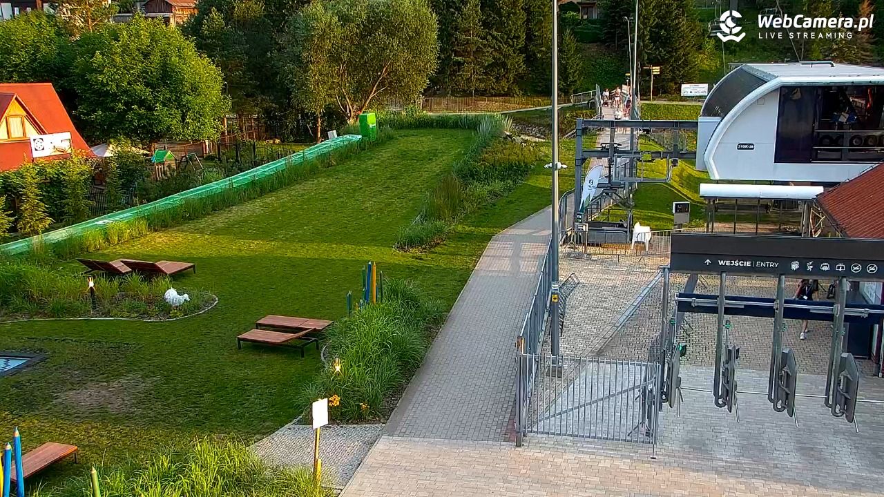 Szczawnica Palenica - widok na dolną stacje - 17 lipiec 2026, 19:34