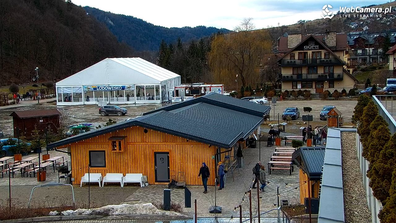Szczawnica Palenica - widok na dolną stacje - 23 luty 2026, 14:52