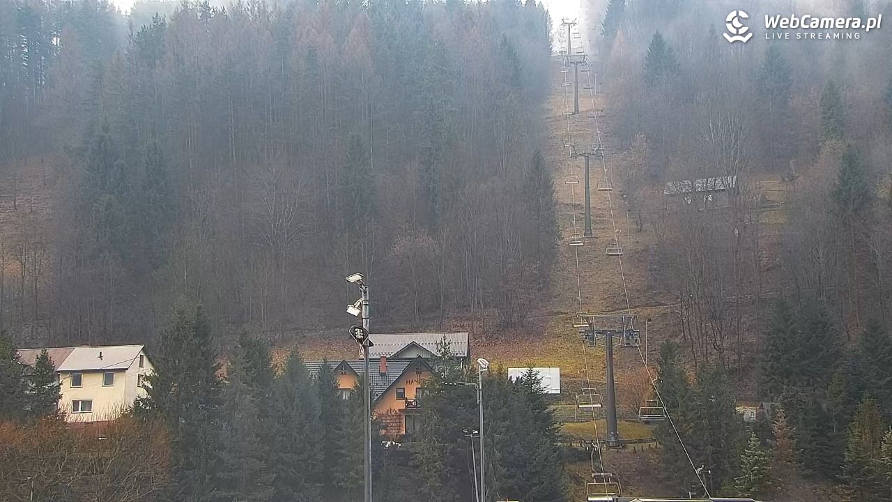Szczawnica Palenica - widok na dolną stacje - 23 luty 2026, 10:04