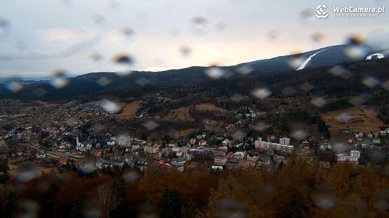 PKL Góra Parkowa - widok z wieży na Beskid Sądecki - 26 marzec 2026, 13:44