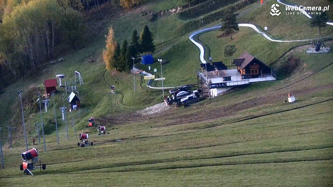 Widok na szczyt Palenicy z Szafranówki - 20 październik 2025, 17:47