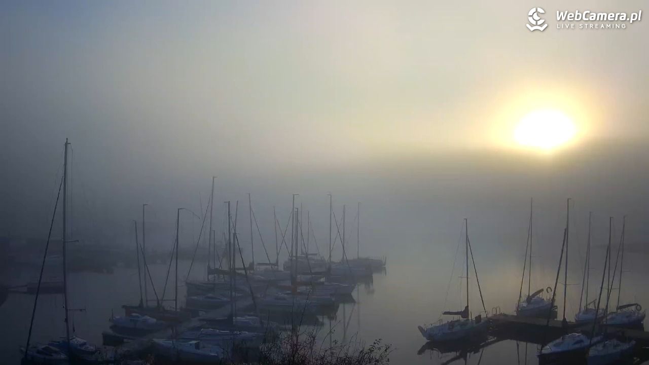 Polańczyk - widok na Jezioro Solińskie - 07 listopad 2025, 06:58