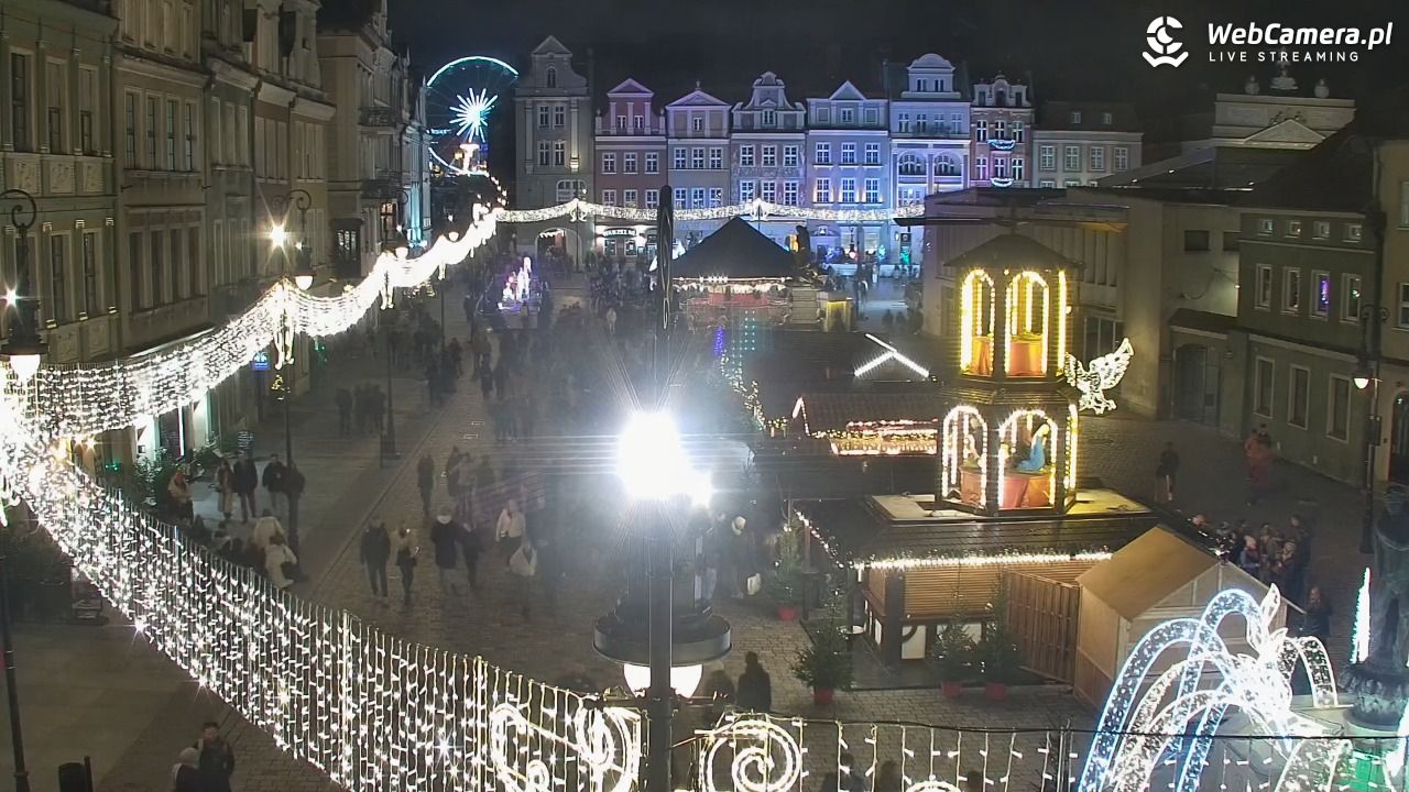 POZNAŃ - Stary Rynek - 12 grudzień 2025, 20:39