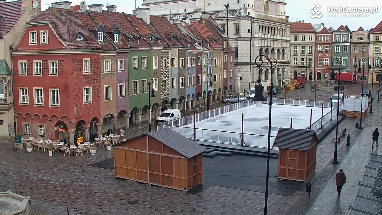 POZNAŃ - Stary Rynek - 18 listopad 2025, 08:27