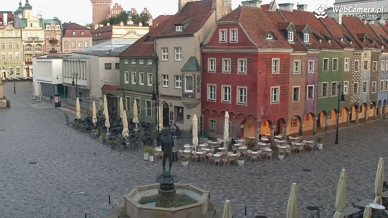 POZNAŃ - Stary Rynek - 16 wresień 2025, 06:21