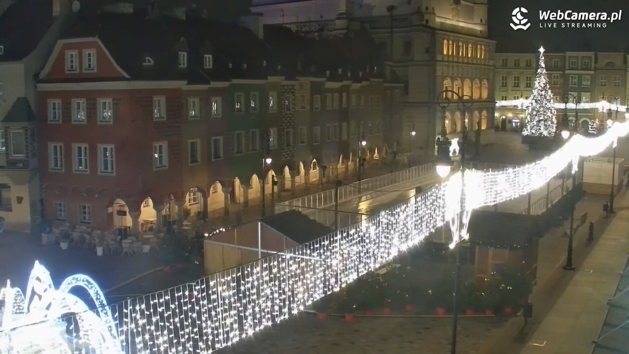 POZNAŃ - Stary Rynek - 15 grudzień 2025, 00:56