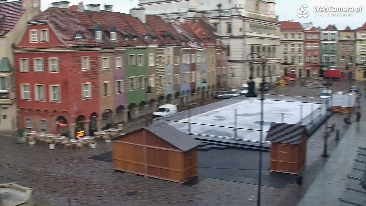 POZNAŃ - Stary Rynek - 18 listopad 2025, 08:28