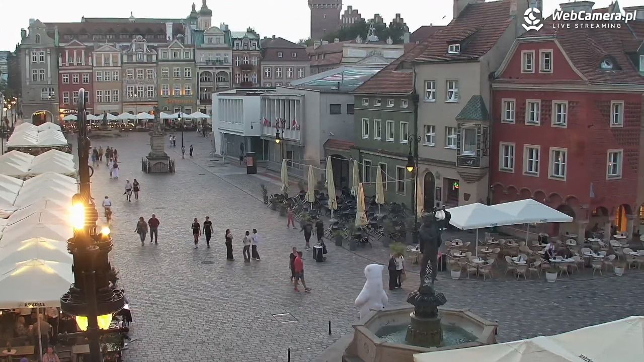 POZNAŃ - Stary Rynek - 01 wresień 2025, 19:40