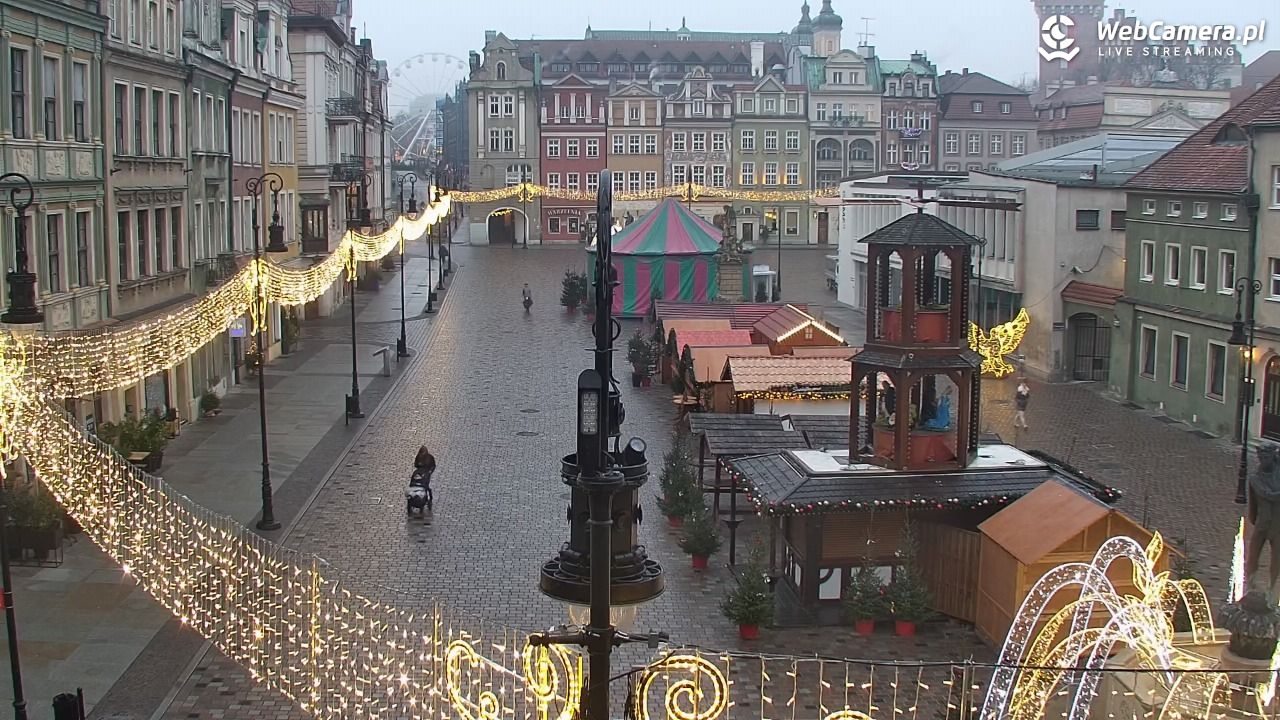 POZNAŃ - Stary Rynek - 18 grudzień 2025, 08:07
