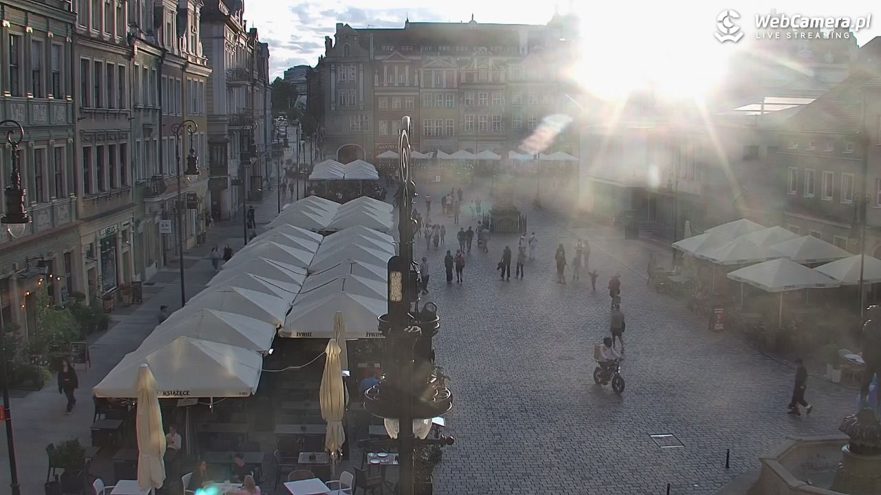 POZNAŃ - Stary Rynek - 10 lipiec 2025, 20:12