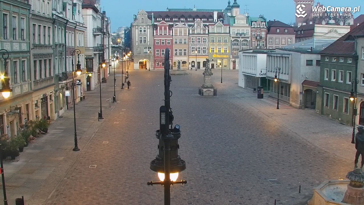 POZNAŃ - Stary Rynek - 08 marzec 2026, 06:08