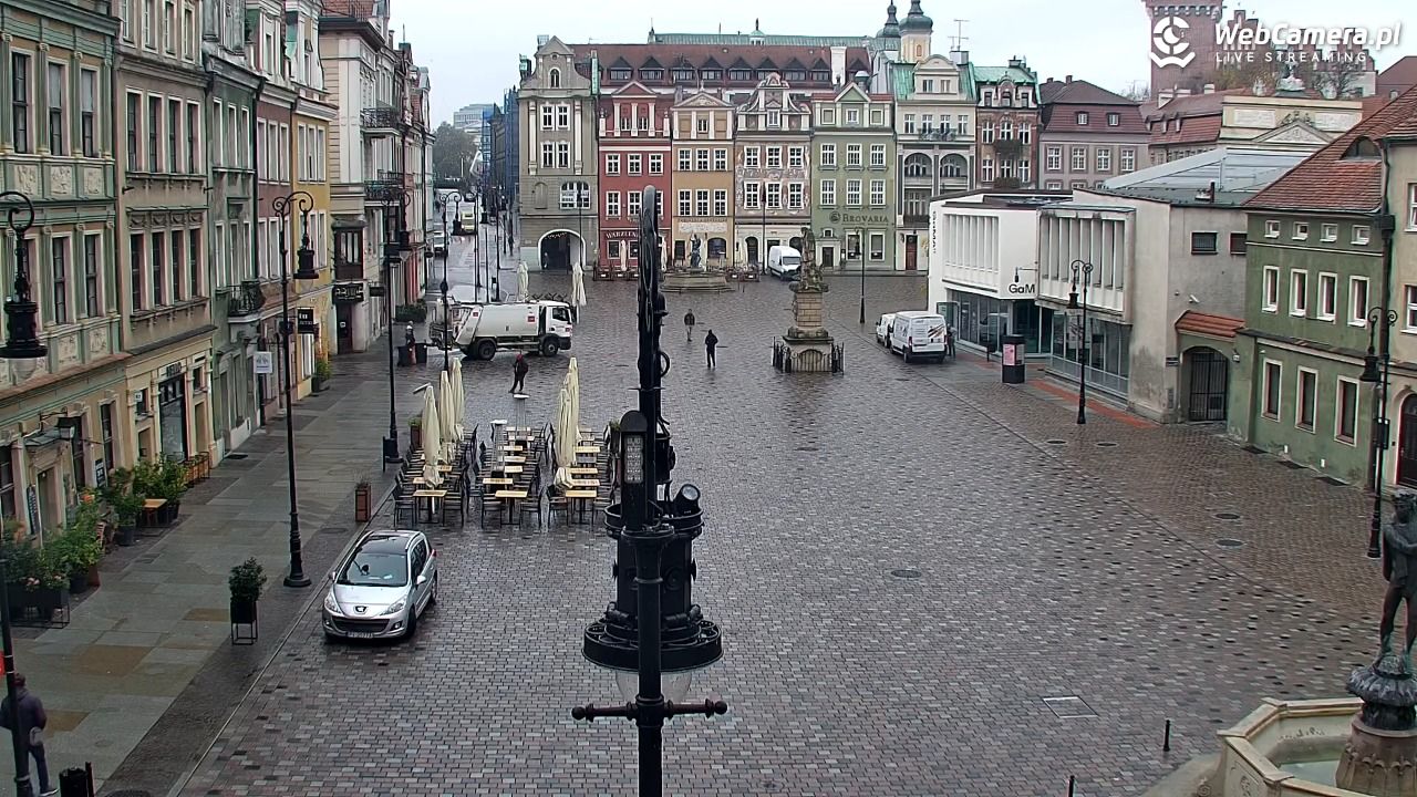 POZNAŃ - Stary Rynek - 03 listopad 2025, 08:58