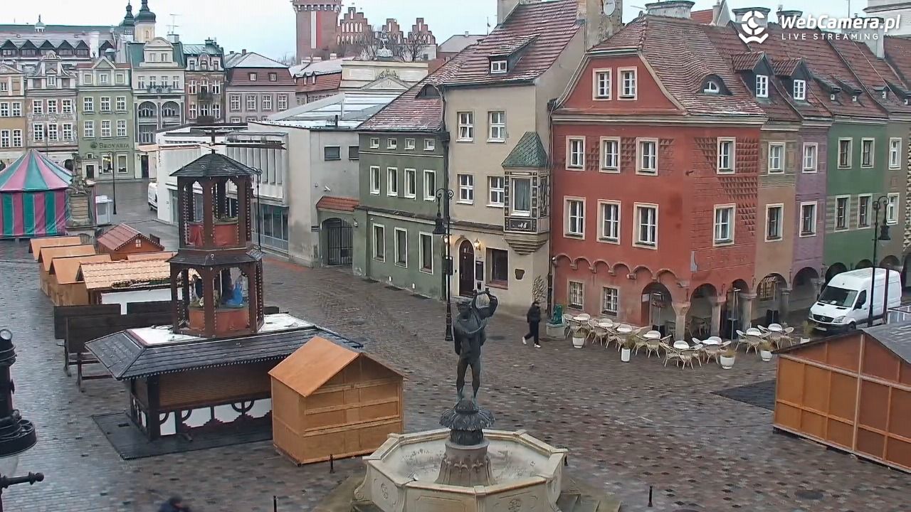 POZNAŃ - Stary Rynek - 18 listopad 2025, 07:53