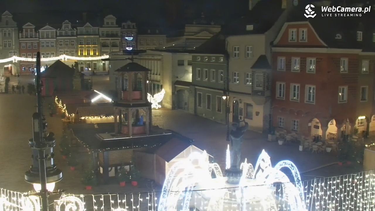 POZNAŃ - Stary Rynek - 16 grudzień 2025, 00:34