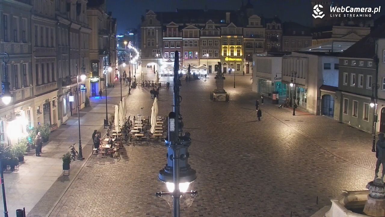 POZNAŃ - Stary Rynek - 02 listopad 2025, 00:48