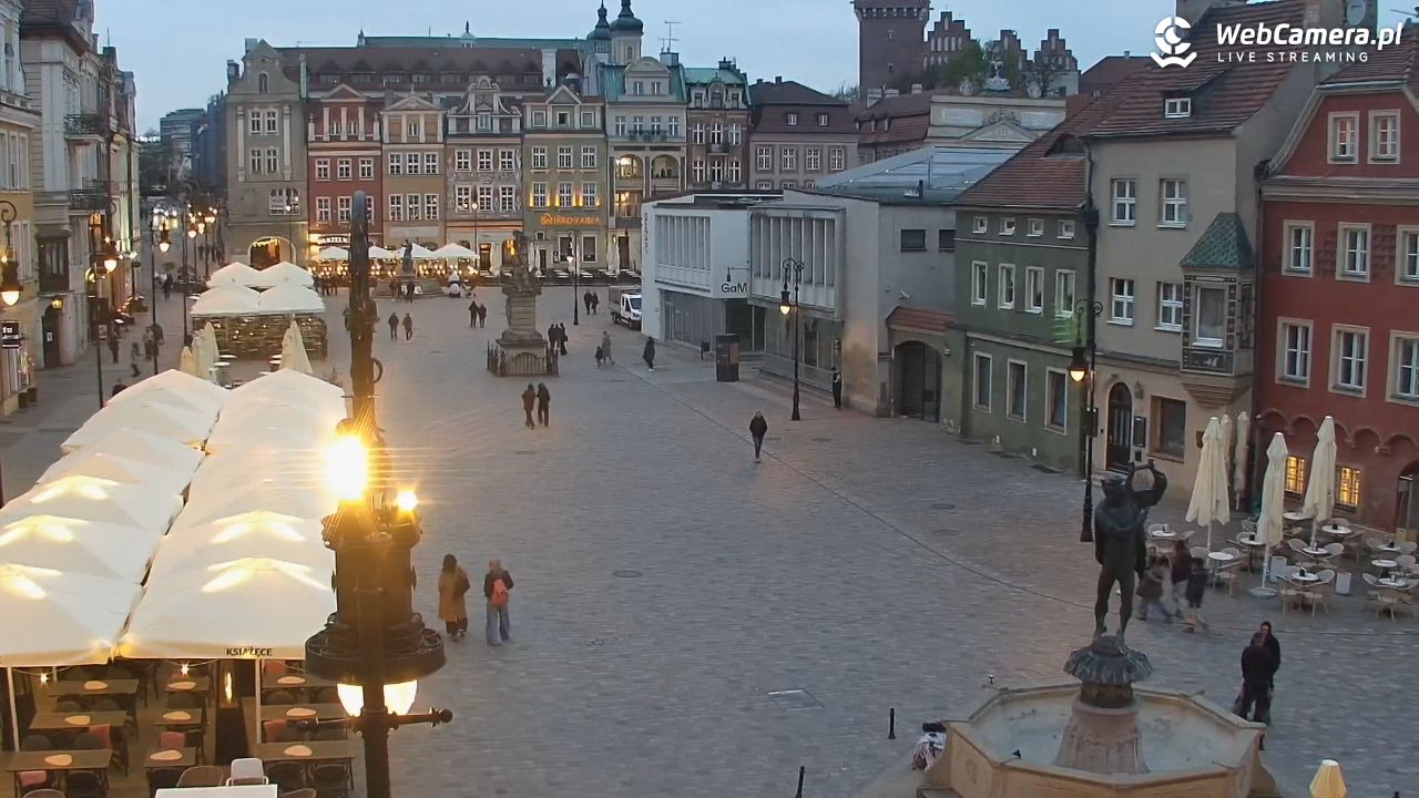 POZNAŃ - Stary Rynek - 12 kwiecień 2026, 19:44