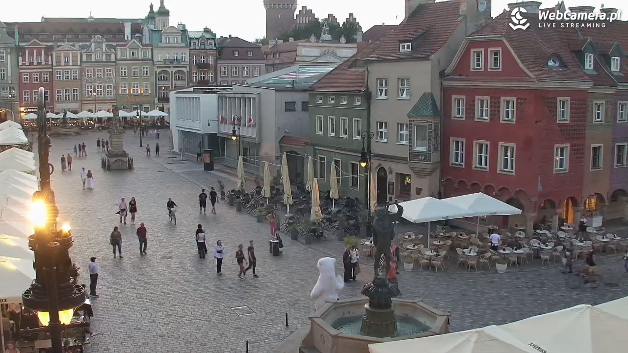 POZNAŃ - Stary Rynek - 01 wresień 2025, 19:40