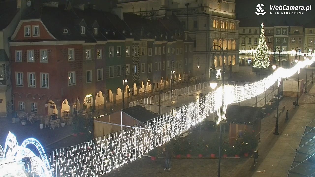 POZNAŃ - Stary Rynek - 22 grudzień 2025, 00:57