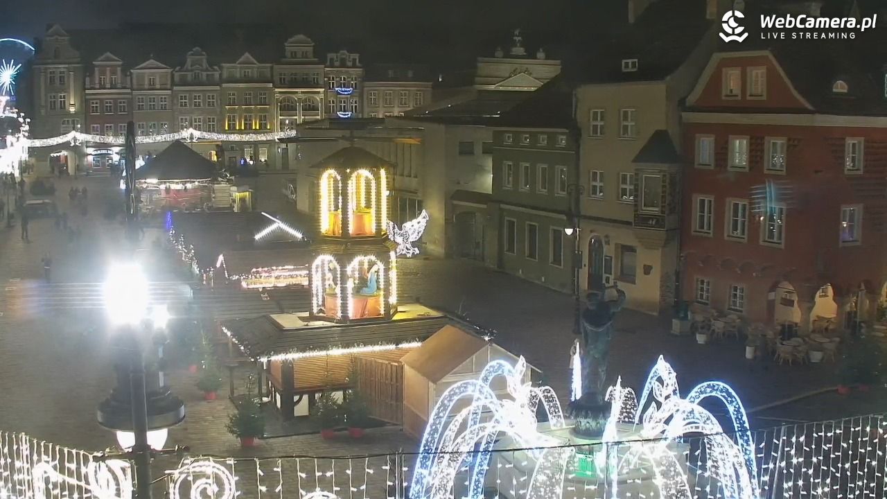 POZNAŃ - Stary Rynek - 16 grudzień 2025, 20:29