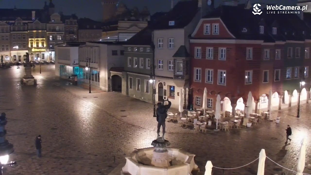 POZNAŃ - Stary Rynek - 15 kwiecień 2026, 00:52