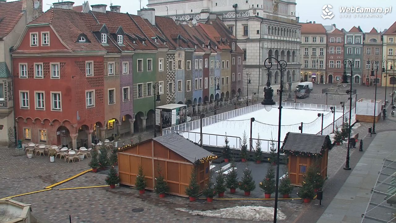 POZNAŃ - Stary Rynek - 02 grudzień 2025, 07:57