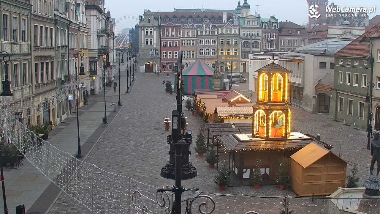 POZNAŃ - Stary Rynek - 04 grudzień 2025, 07:50