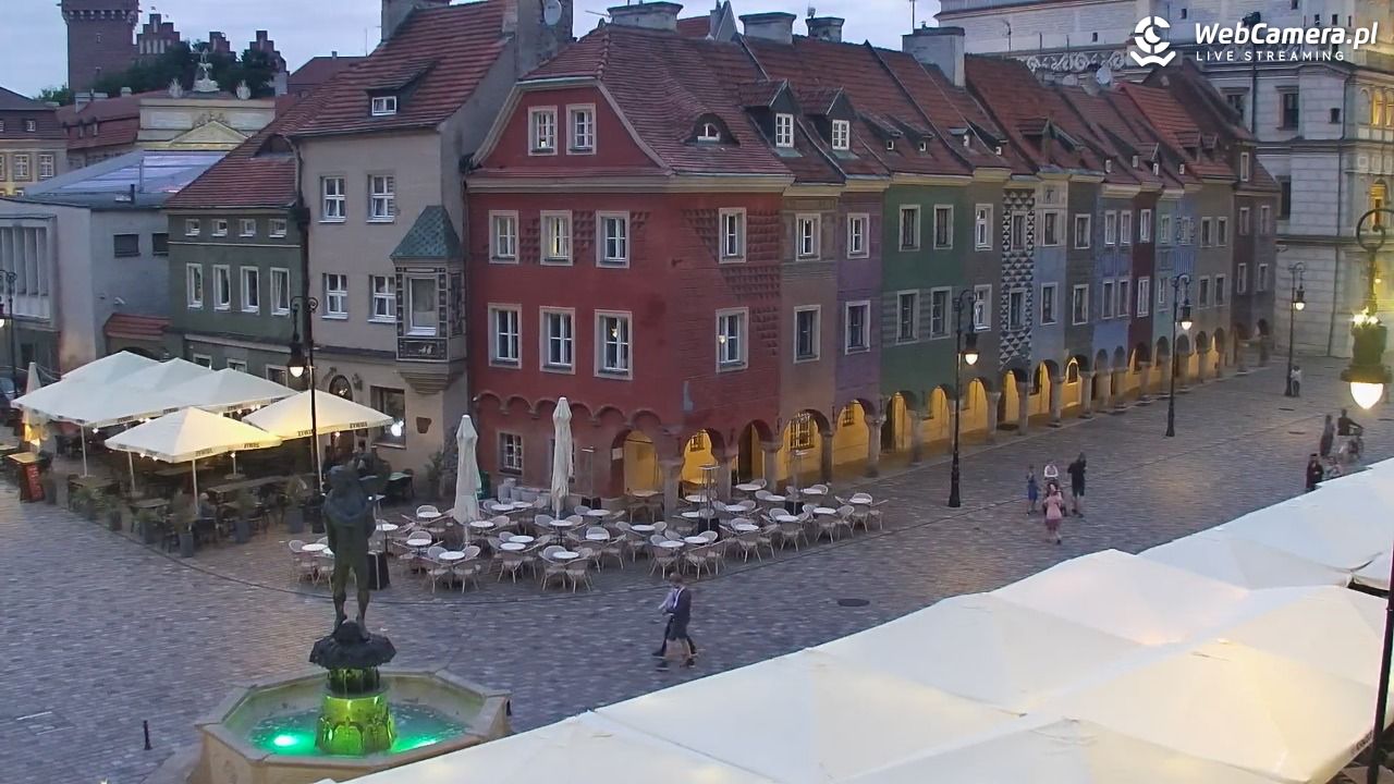 POZNAŃ - Stary Rynek - 08 lipiec 2025, 21:19