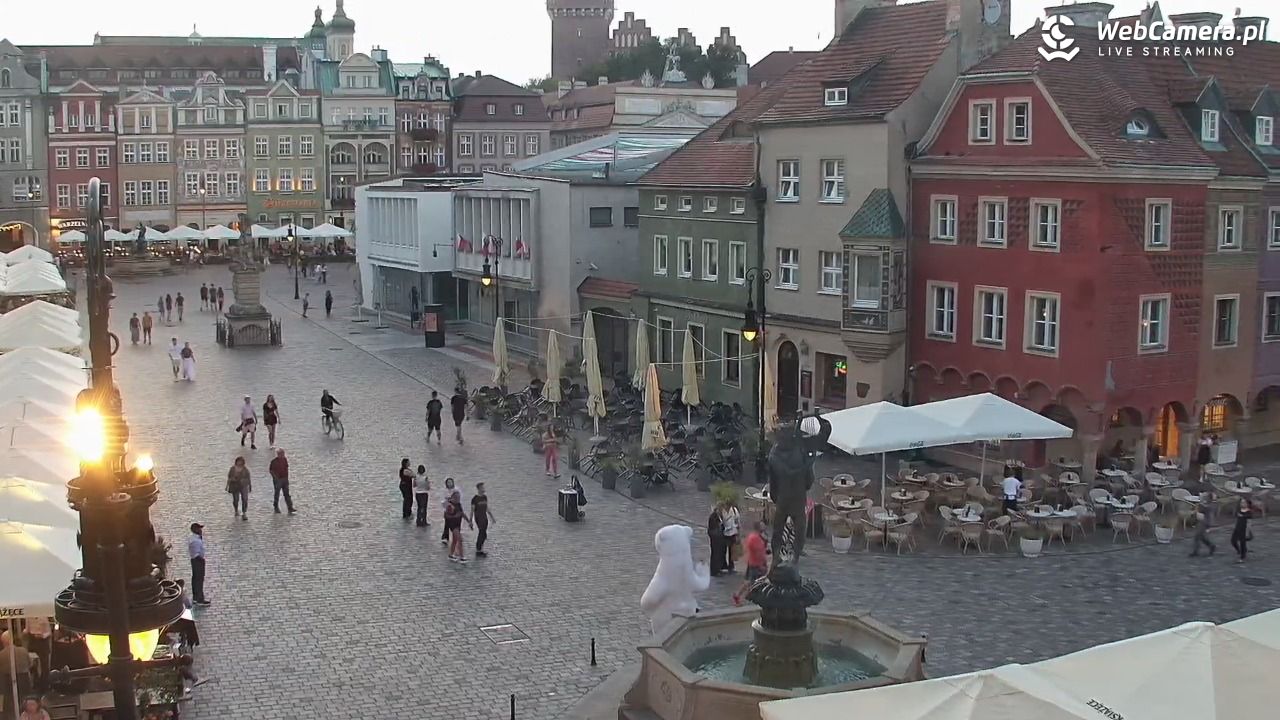 POZNAŃ - Stary Rynek - 01 wresień 2025, 19:40