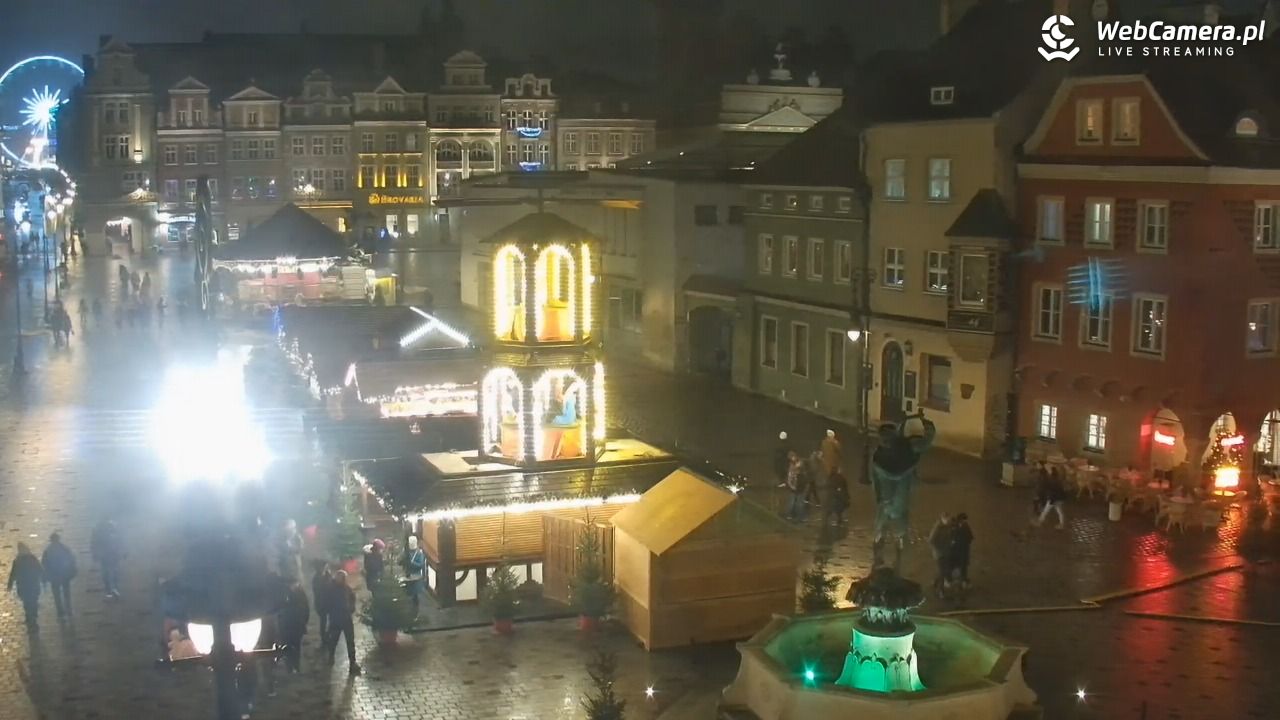 POZNAŃ - Stary Rynek - 02 grudzień 2025, 19:43