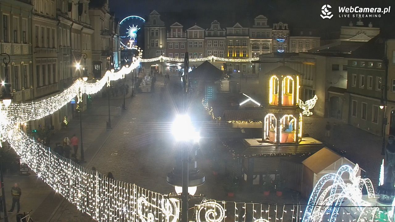 POZNAŃ - Stary Rynek - 15 grudzień 2025, 21:11