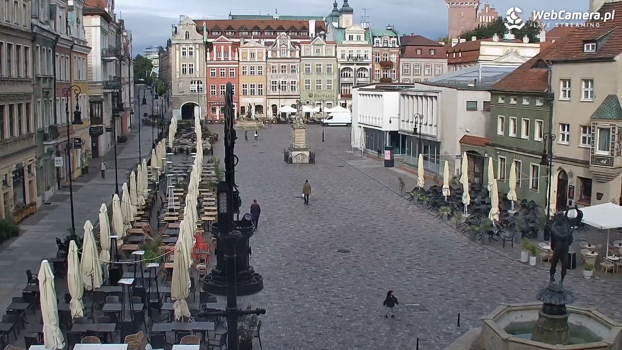 POZNAŃ - Stary Rynek - 15 wresień 2025, 09:14