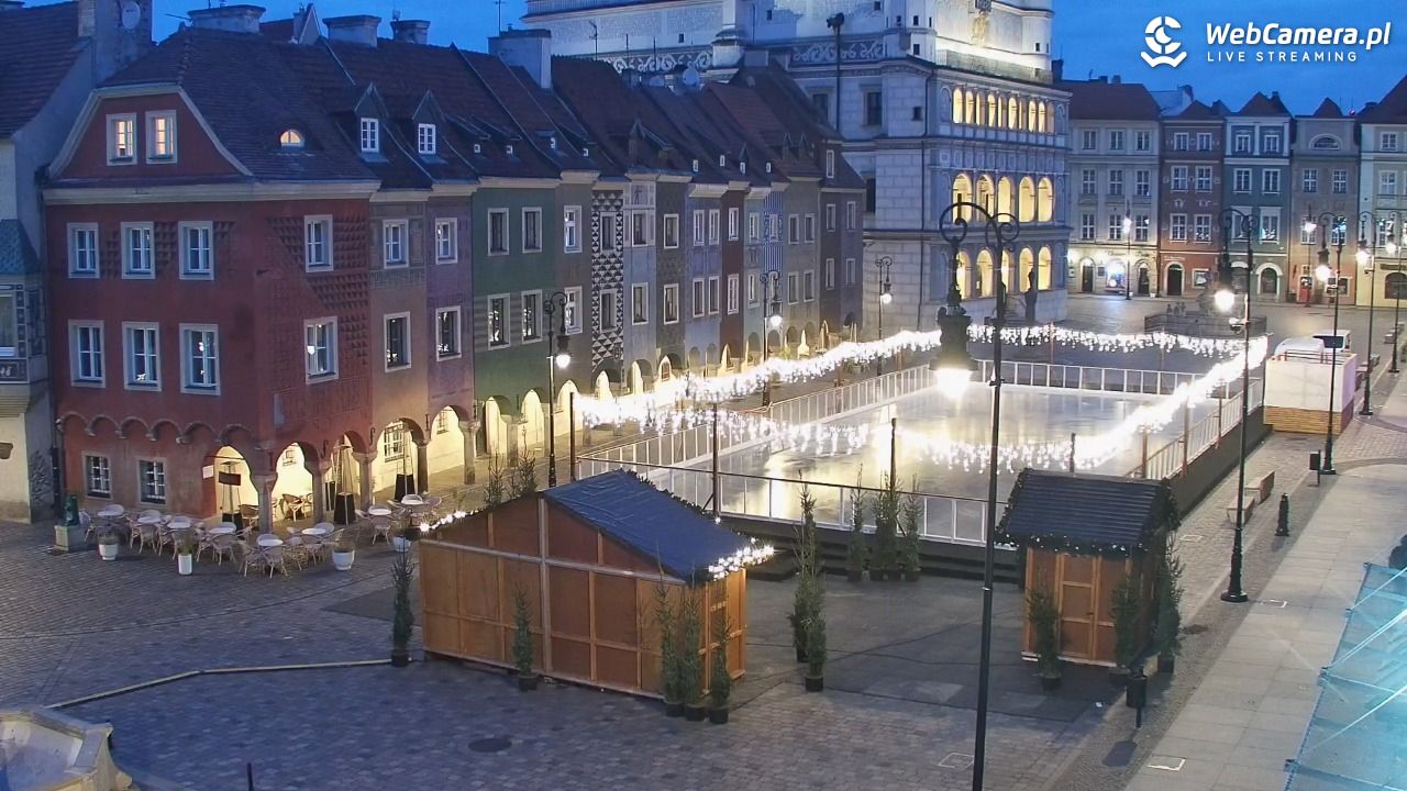 POZNAŃ - Stary Rynek - 19 listopad 2025, 06:49