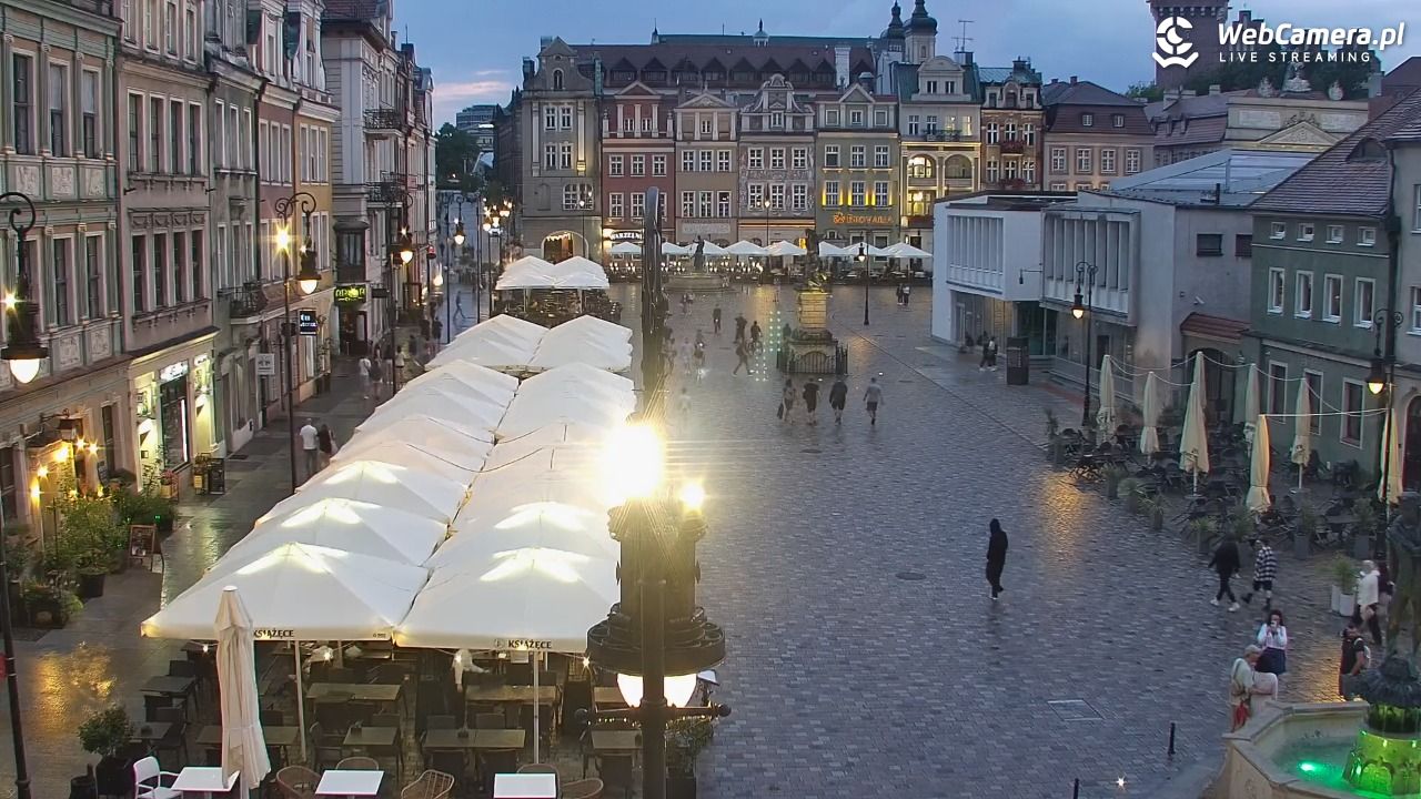 POZNAŃ - Stary Rynek - 14 lipiec 2025, 21:18