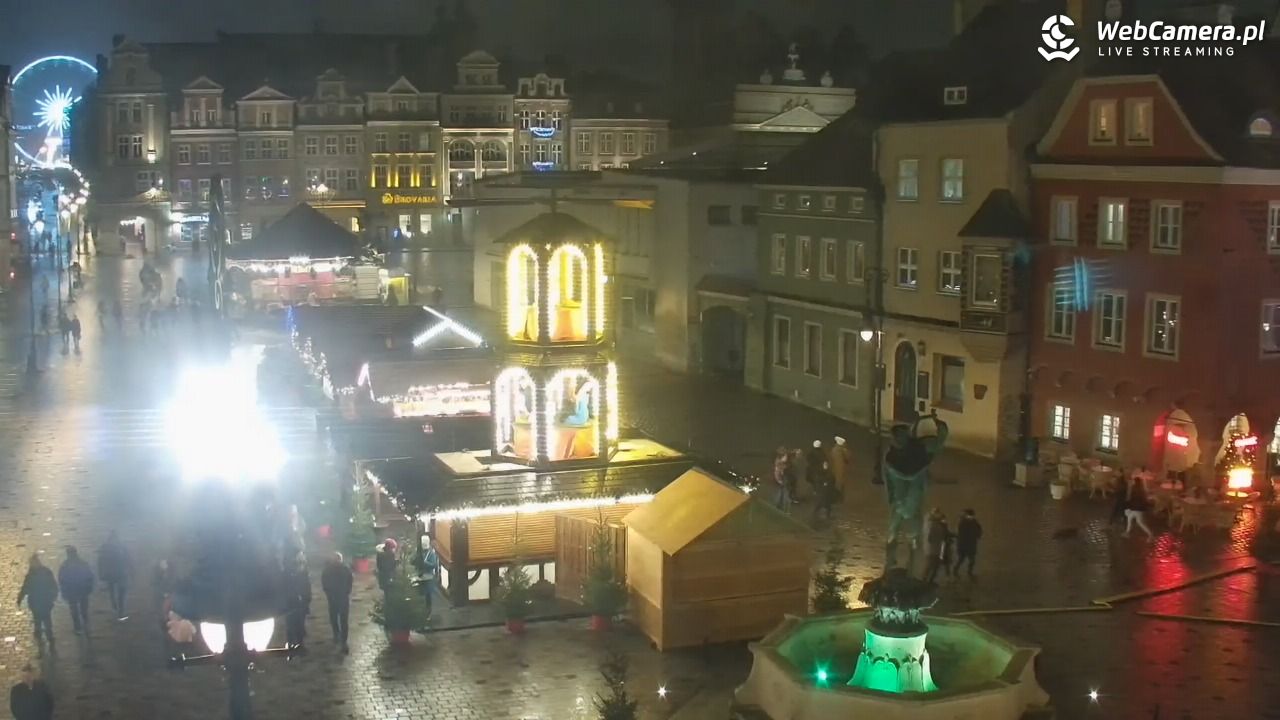 POZNAŃ - Stary Rynek - 02 grudzień 2025, 19:43