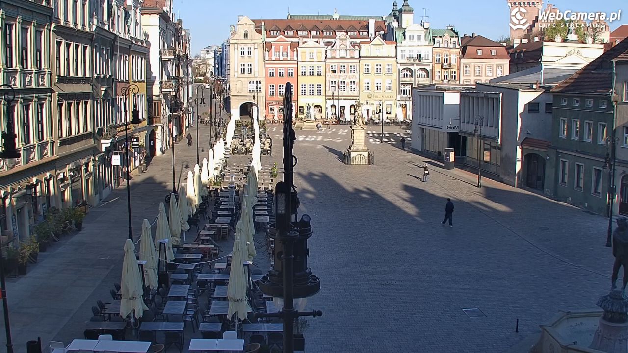 POZNAŃ - Stary Rynek - 18 kwiecień 2026, 07:49