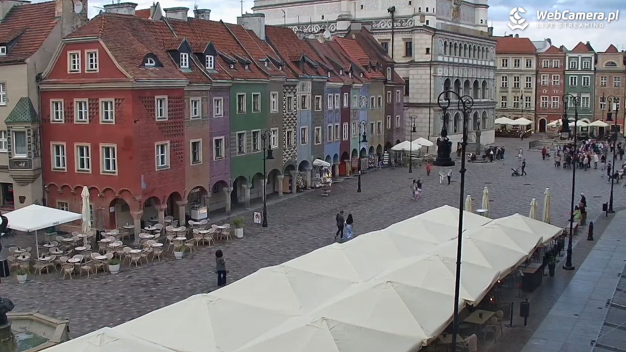 POZNAŃ - Stary Rynek - 15 wresień 2025, 17:38
